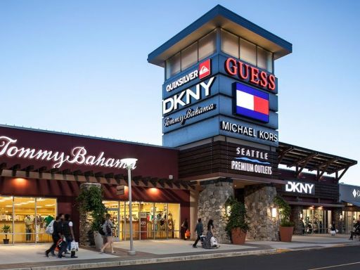 Seattle Premium Outlets