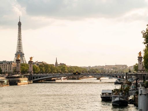 Pont Alexandre III and La Seine