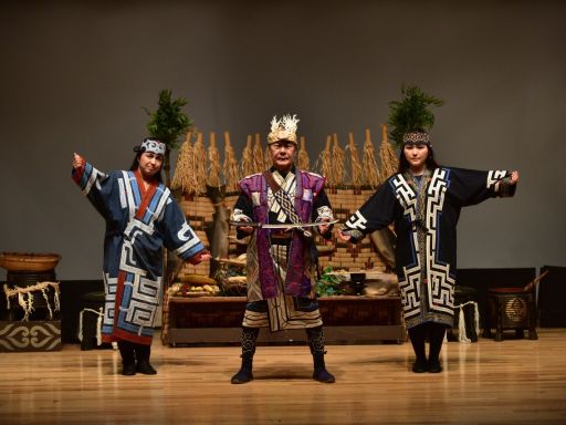 阿伊努族村土著