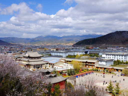 独克宗古城